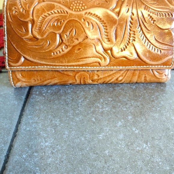 Patricia Nash Terresa Florence  Trifold Leather Wallet - Picture 4 of 8